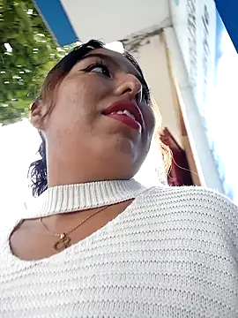 Snapshot of Karol-kamila19 chatting on January 17, 2:07 pm Karol-kamila19 online show from January 17, 2:07 pm