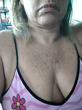 Kasandra Ho online show from February 6, 1:54 pm