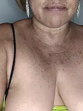 Kasandra Ho online show from February 20, 1:25 am