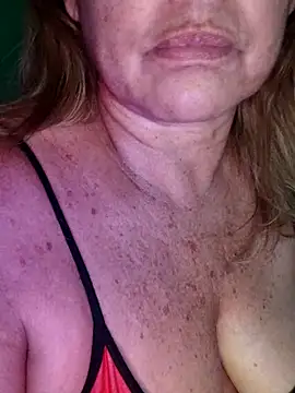 Kasandra Ho online show from December 2, 1:55 am