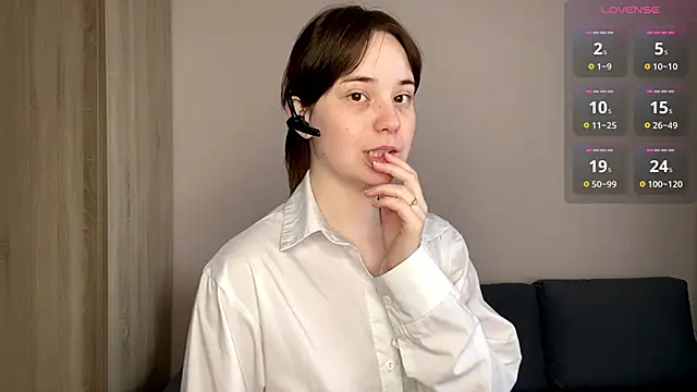 EditaBumford online show from May 2, 7:46 am