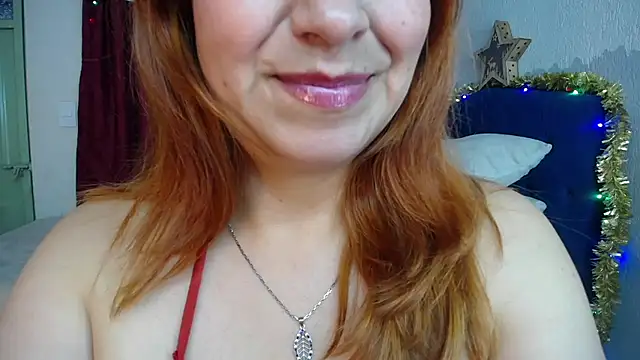 Snapshot of Delilah_Belmont chatting on December 31, 7:29 pm Delilah Belmont online show from December 31, 7:29 pm