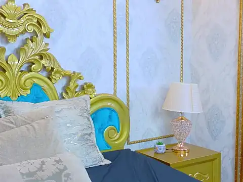 Snapshot of LucyLeah chatting on September 17, 1:24 pm LucyLeah online show from September 17, 1:24 pm