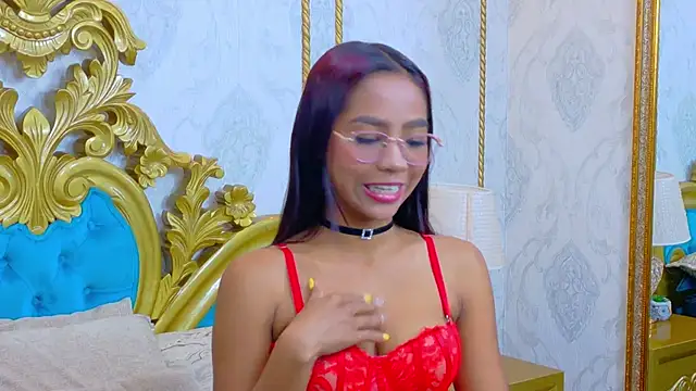 Snapshot of LucyLeah chatting on October 18, 1:56 pm LucyLeah online show from October 18, 1:56 pm