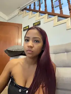 LucyLeah online show from June 4, 3:45 am