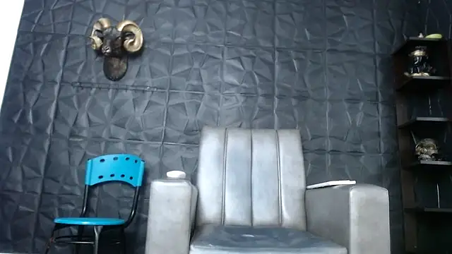 Hanna Fox 69 online show from October 26, 11:05 am