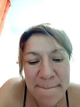 Snapshot of Skylar-Vox- chatting on October 18, 4:48 am Skylar-Vox- online show from October 18, 4:48 am