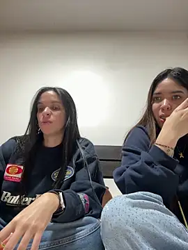 Snapshot of daniniescobarr chatting on March 3, 9:31 pm daniniescobarr online show from March 3, 9:31 pm