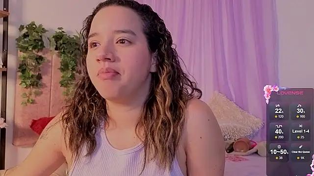 emilyrouxe online show from March 23, 4:33 pm