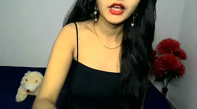 SUZY FROMUS online show from December 5, 5:48 am