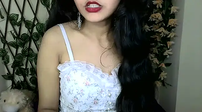 SUZY FROMUS online show from January 18, 7:58 pm