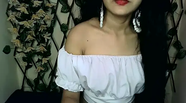 SUZY FROMUS online show from February 2, 6:53 pm