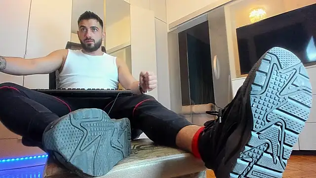 welcometo hell online show from October 16, 7:26 pm