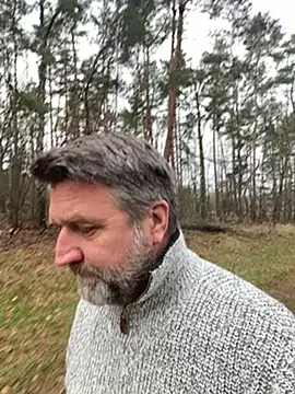 Snapshot of Haariglang chatting on December 24, 10:44 am Haariglang online show from December 24, 10:44 am