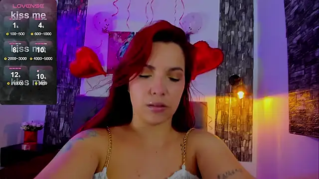 Snapshot of tatiana_sc chatting on February 10, 1:22 pm tatiana sc online show from February 10, 1:22 pm