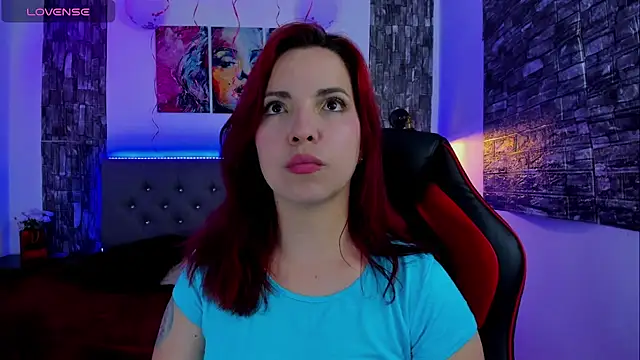 Snapshot of tatiana_sc chatting on February 17, 1:21 pm tatiana sc online show from February 17, 1:21 pm