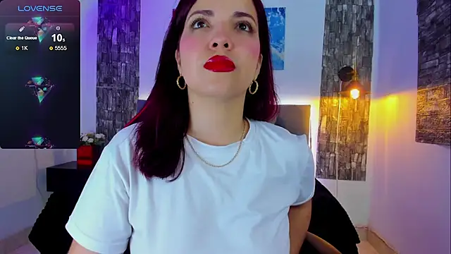 Snapshot of tatiana_sc chatting on February 25, 1:28 pm tatiana sc online show from February 25, 1:28 pm