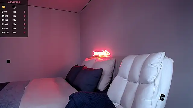 Snapshot of Tanya_M chatting on February 21, 12:28 pm Tanya M online show from February 21, 12:28 pm