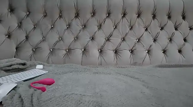 ElliaSquirtGirl online show from January 18, 2:12 pm