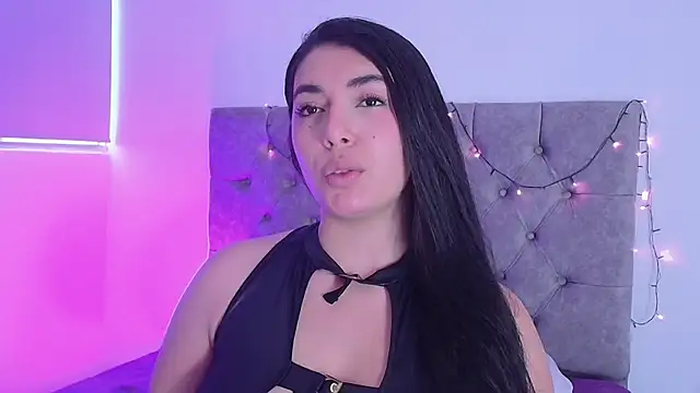 Snapshot of _kimtorres__ chatting on February 12, 8:29 pm  kimtorres   online show from February 12, 8:29 pm