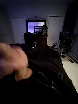 CrookedMisterniceguy online show from April 12, 1:54 am