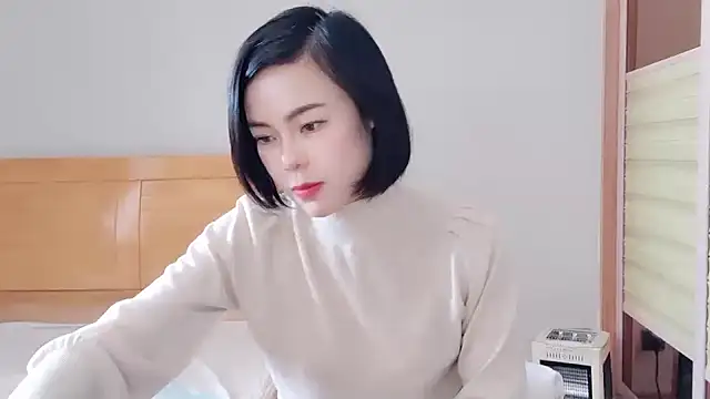 Linda-LL online show from February 11, 6:19 am