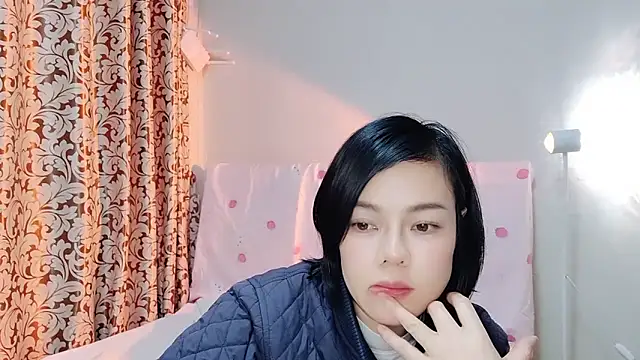 Linda-LL online show from March 5, 12:00 pm