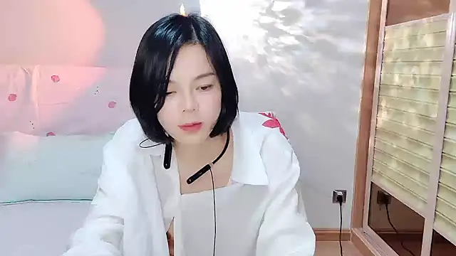 Linda-LL online show from March 17, 2:56 pm