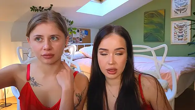 hannah x x  online show from November 6, 7:53 am