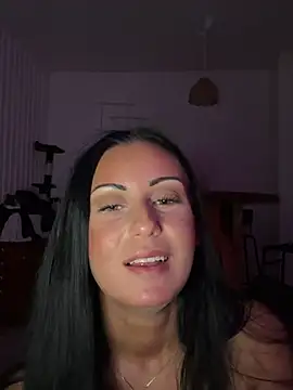 Snapshot of SweNatasha chatting on December 11, 1:26 am SweNatasha online show from December 11, 1:26 am