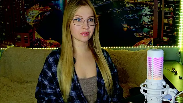 Snapshot of pusyavykusya chatting on December 20, 11:32 am pusyavykusya online show from December 20, 11:32 am
