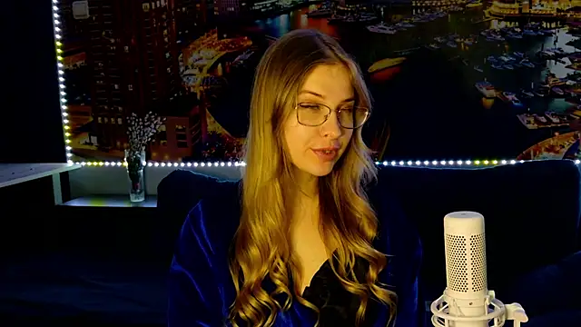 Snapshot of pusyavykusya chatting on February 26, 12:25 pm pusyavykusya online show from February 26, 12:25 pm