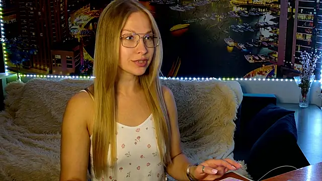 Snapshot of pusyavykusya chatting on September 10, 6:52 pm pusyavykusya online show from September 10, 6:52 pm