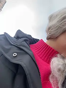 KikiWatson online show from January 16, 8:11 am