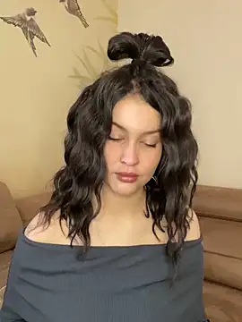 KikiWatson online show from February 22, 12:19 pm