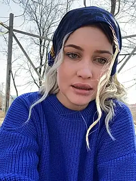 KikiWatson online show from March 7, 11:18 am