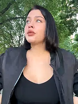 KikiWatson online show from September 13, 6:02 am