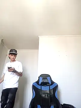 LatinBoysxxx online show from January 9, 6:04 pm