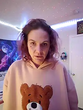 thatonespicychick online show from January 7, 3:03 am