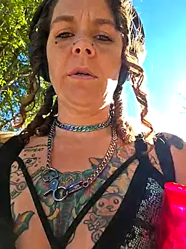 thatonespicychick online show from October 22, 4:40 pm