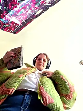 thatonespicychick online show from October 29, 2:52 pm