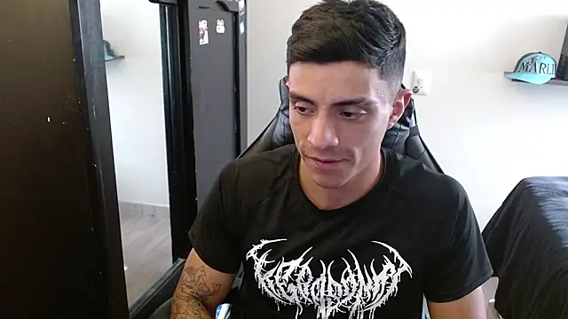 kv   xxx  online show from February 4, 8:36 pm