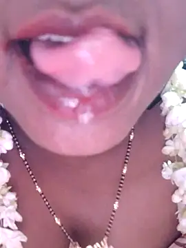 sana14 online show from March 18, 2:48 pm