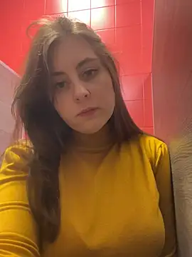 Snapshot of Topvi_ chatting on December 27, 12:01 pm Topvi  online show from December 27, 12:01 pm
