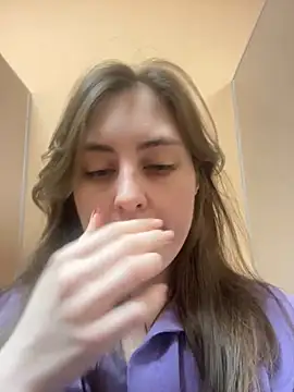 Snapshot of Topvi_ chatting on January 19, 10:39 am Topvi  online show from January 19, 10:39 am