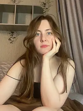 Snapshot of Topvi_ chatting on February 13, 3:56 pm Topvi  online show from February 13, 3:56 pm