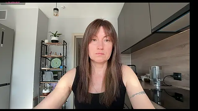 Snapshot of jainesummer chatting on June 3, 2:33 pm jainesummer online show from June 3, 2:33 pm
