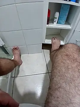 loganwolverine02 online show from January 1, 9:41 pm