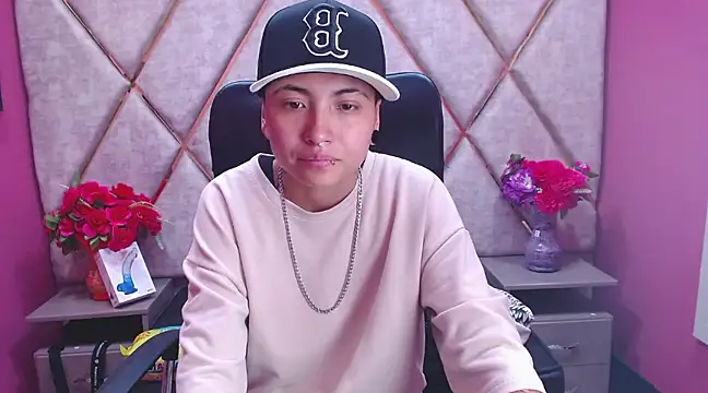 Im Mathias online show from February 6, 3:06 am