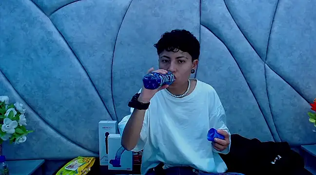 Im Mathias online show from March 21, 2:50 am